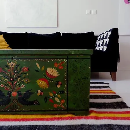 Host2u Art Ap - Fireplace - Free Parking - 5min Gondola *