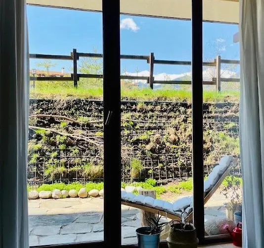 Host2u Art Ap - Fireplace - Free Parking - 5min Gondola Apartment *