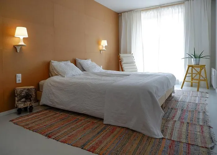 Host2u Art Ap - Fireplace - Free Parking - 5min Gondola * Bansko